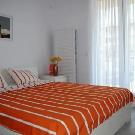 Lamamaia - 1 Minute Away From The Beach Navodari